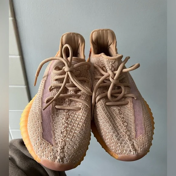 Yeezy Boost 350 V2 Clay Mens 7 Shoe Tan Brown Adidas Kanye West Athletic Sneaker